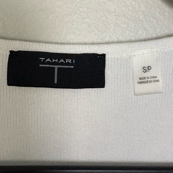 Tahari White V-Neck Ruffle Tank with Black Embroidery - Picture 3 of 4